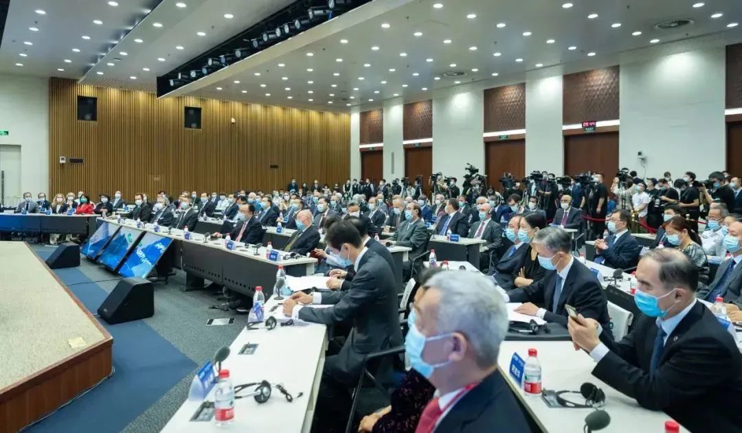 图片来源:新华社
